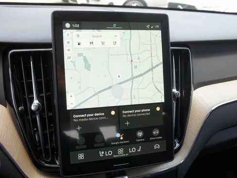 New 2026 Volvo XC60 B5 Plus w/ Protection Package Premier image 15