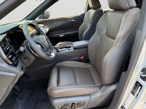 Certified 2026 Lexus RX 350 w/ Convenience Package AWD/4WD image 16