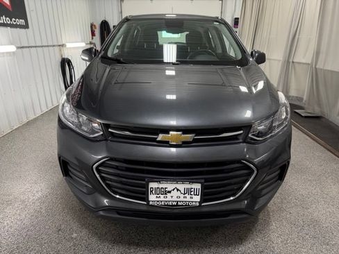 Used 2019 Chevrolet Trax LS AWD/4WD image 2