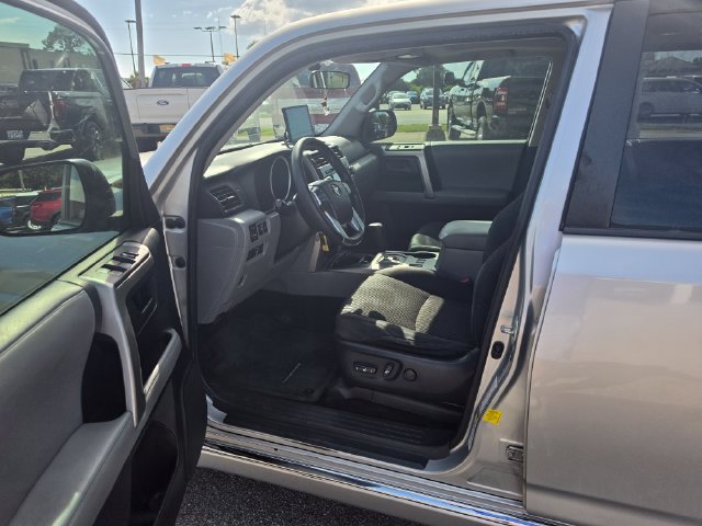 Used 2013 Toyota 4Runner SR5 w/ Convenience Pkg RWD image 16
