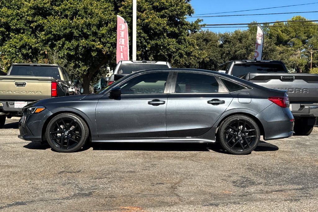 Used 2022 Honda Civic Sport image 6