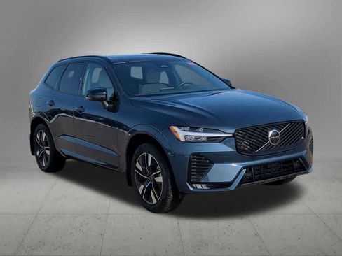 Certified 2026 Volvo XC60 B5 Core w/ Protection Package Premier AWD/4WD image 8