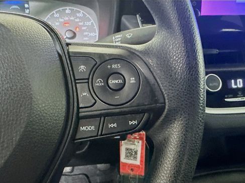 Used 2024 Toyota Corolla LE FWD image 17