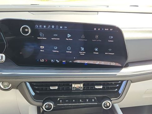 Certified 2025 Chevrolet Suburban Premier AWD/4WD image 28