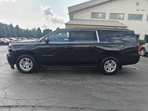 Used 2020 Chevrolet Suburban LT w/ Luxury Package AWD/4WD image 2