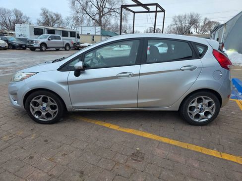 Used 2012 Ford Fiesta SES image 8