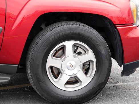 Used 2002 Chevrolet TrailBlazer LT w/ Preferred Equipment Group AWD/4WD image 45