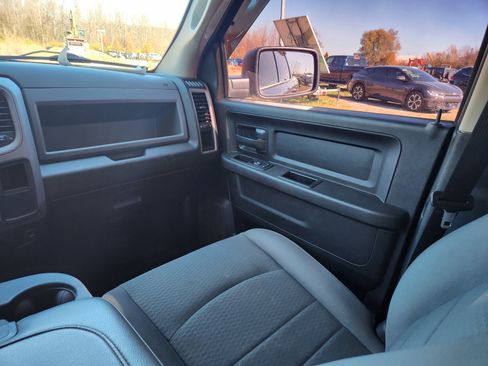 Used 2018 RAM 1500 Express w/ Express Value Package image 21