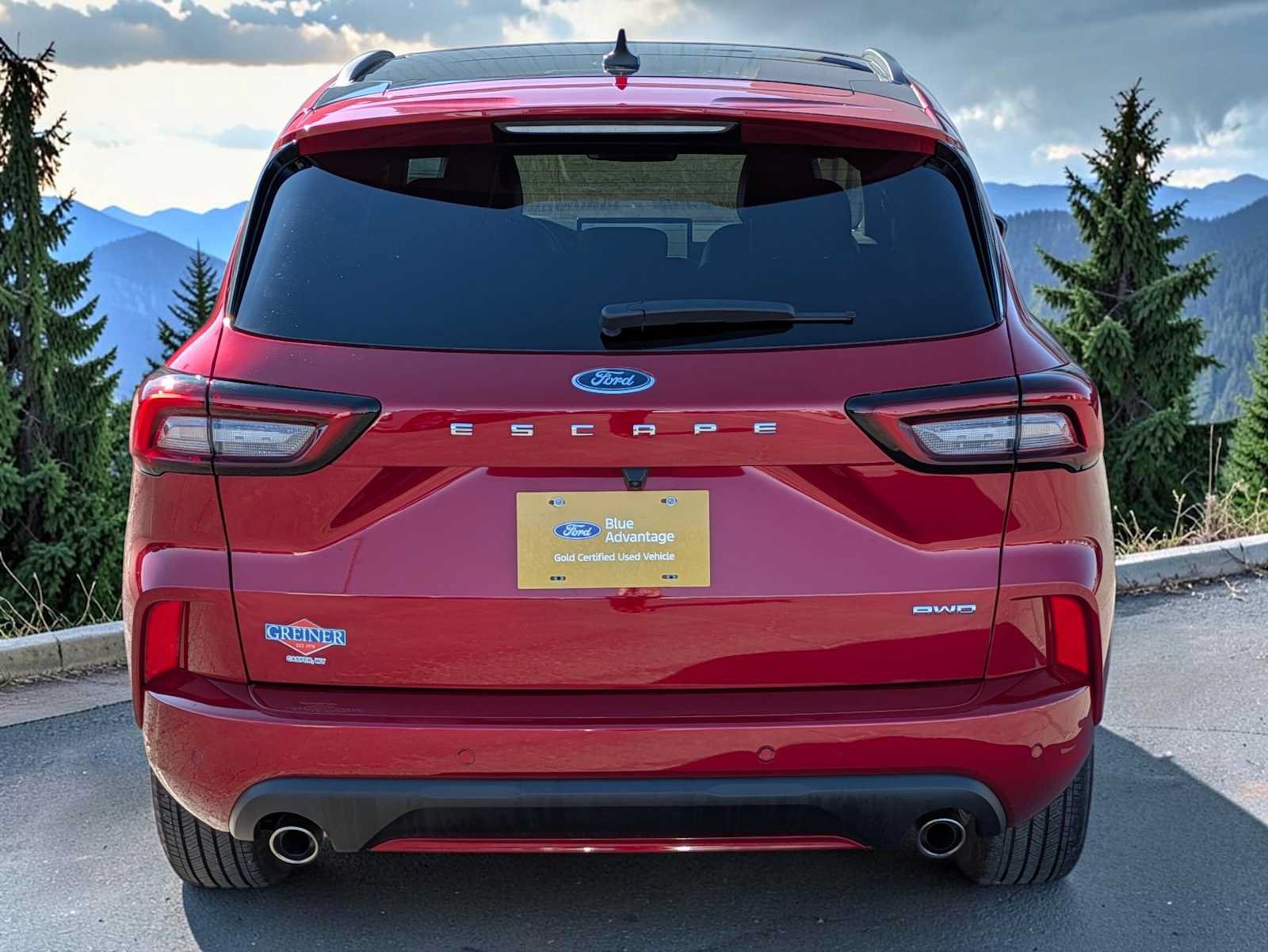 Used 2024 Ford Escape ST-Line w/ Tech Pack #1 AWD/4WD image 5
