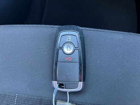 Used 2021 Ford EcoSport SE image 22