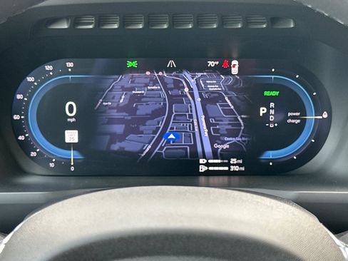 Certified 2025 Volvo XC90 T8 Ultra w/ Protection Package Premier image 30