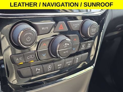 Used 2020 Jeep Grand Cherokee Limited AWD/4WD image 23