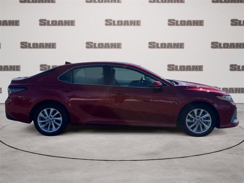 Used 2024 Toyota Camry LE image 6