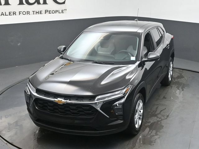 New 2026 Chevrolet Trax LS FWD image 25