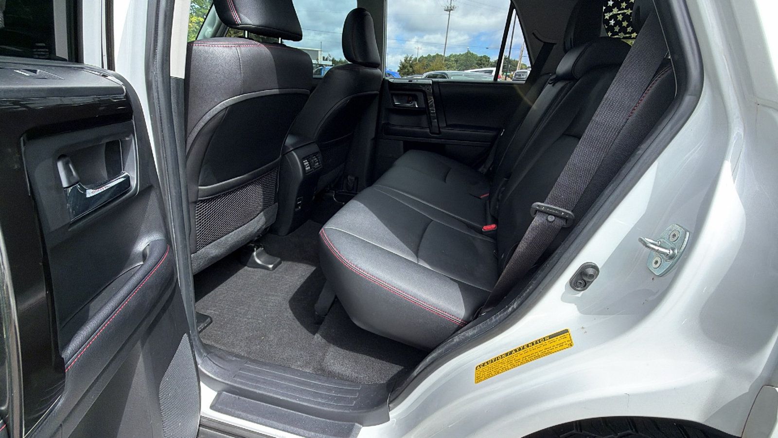 Used 2018 Toyota 4Runner TRD Off-Road Premium AWD/4WD image 24