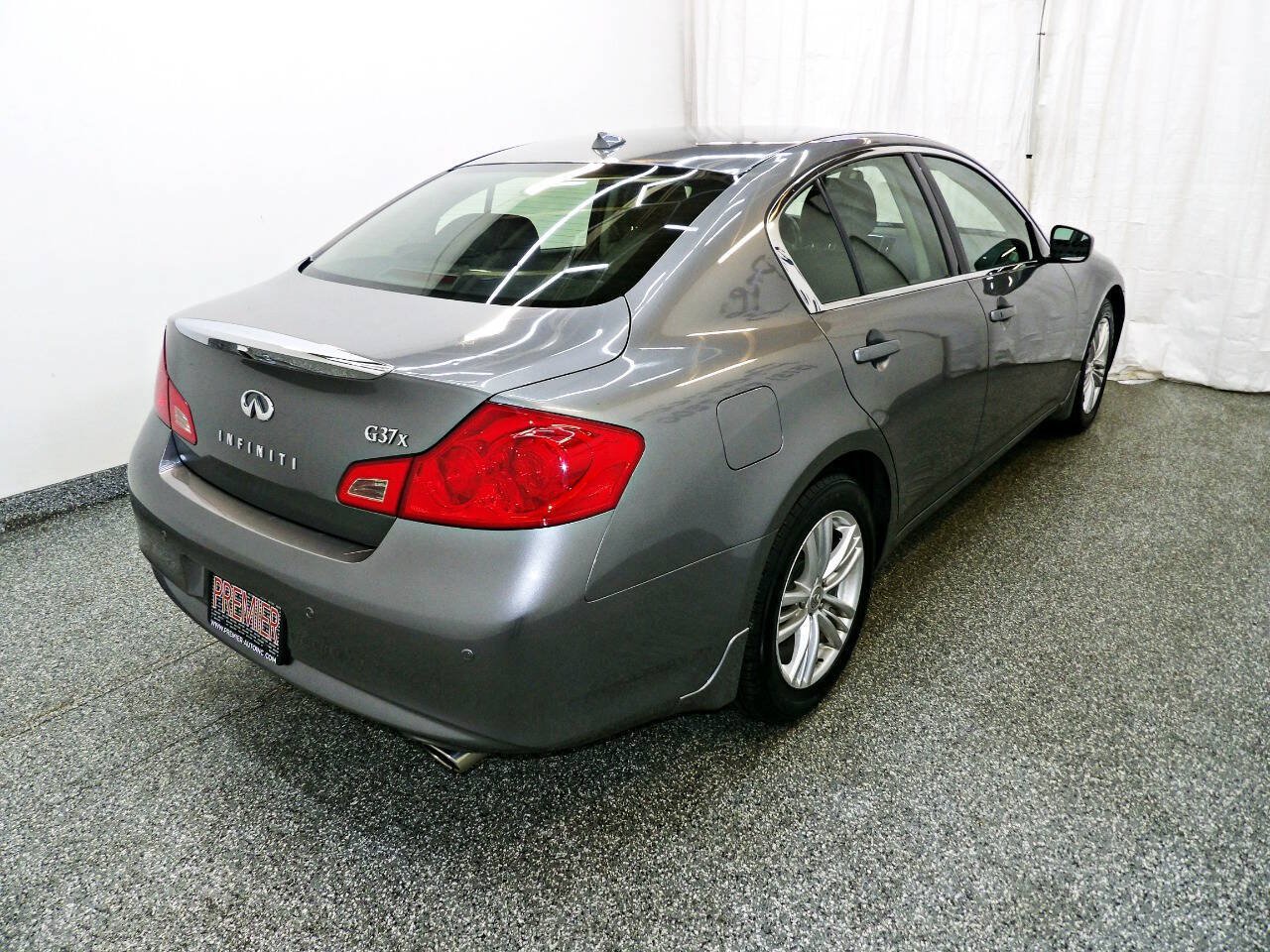Used 2013 INFINITI G37 x Sedan w/ Premium Pkg AWD/4WD image 6