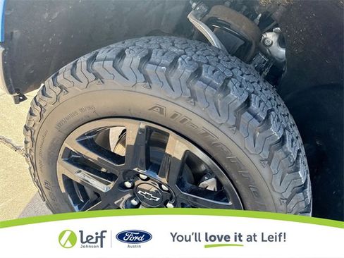 Used 2024 Chevrolet Silverado 1500 Custom Trail Boss w/ LPO, Dark Essentials Package image 38