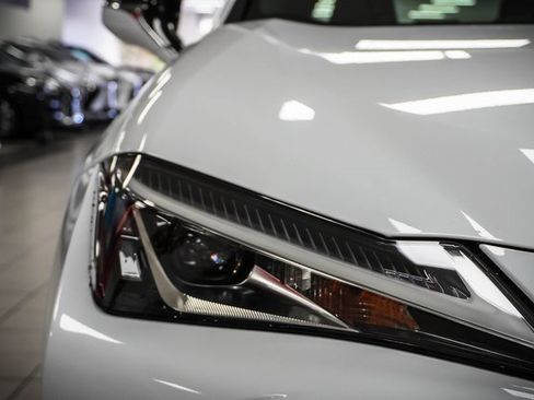 Certified 2021 Lexus UX 250h F Sport w/ Accessory Package (Z2) image 26