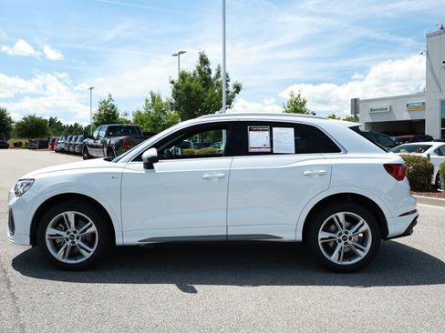 Used 2021 Audi Q3 2.0T Premium Plus w/ Premium Plus Package AWD/4WD image 9
