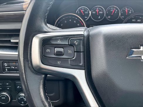 Used 2021 Chevrolet Tahoe Z71 w/ Rear Media and Nav Package AWD/4WD image 18