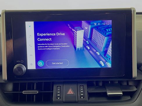 Used 2024 Toyota RAV4 XLE Premium image 27