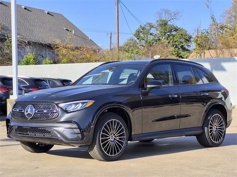 New 2026 Mercedes-Benz GLC 300 4MATIC image 3