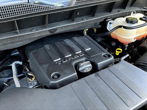 Used 2024 Chevrolet Silverado 1500 Custom AWD/4WD image 31