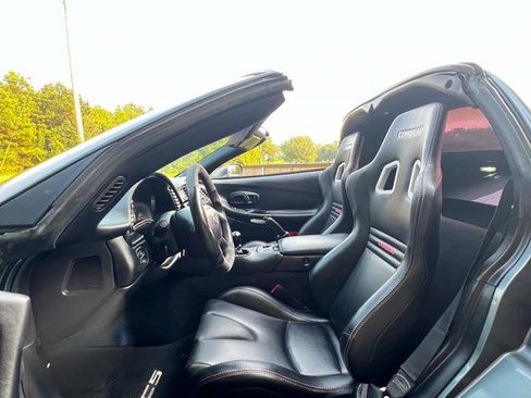 Used 2004 Chevrolet Corvette Coupe w/ Roof Package RWD image 14