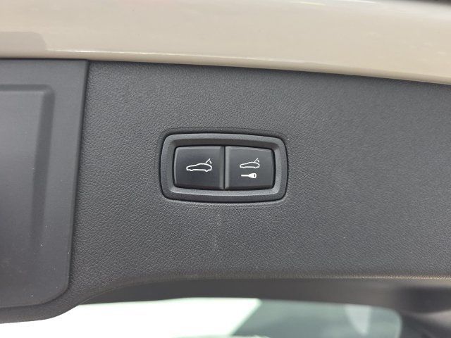 Used 2024 Porsche Cayenne AWD/4WD image 31