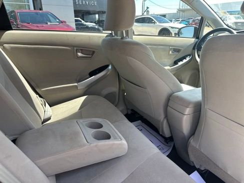 Used 2015 Toyota Prius Three FWD image 12