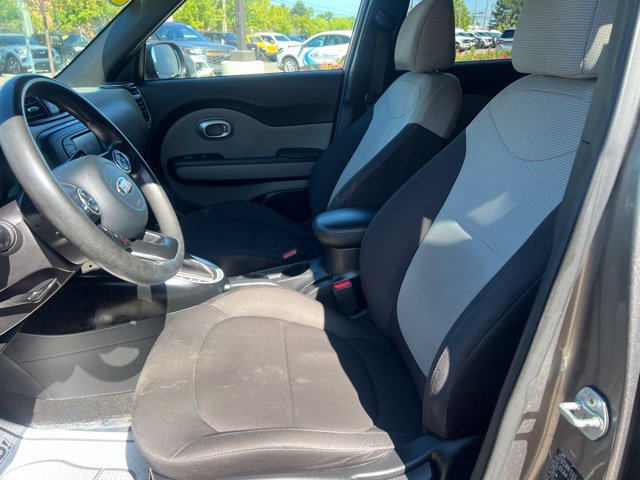 Used 2019 Kia Soul FWD image 19