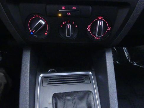 Used 2017 Volkswagen Jetta S FWD image 13