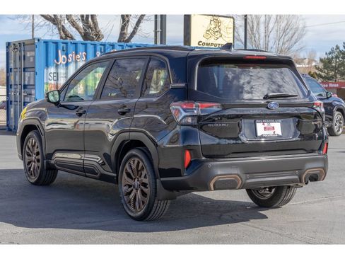 Used 2025 Subaru Forester Sport AWD/4WD image 5