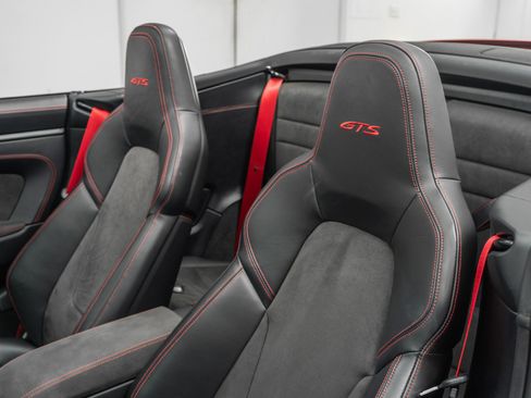 Used 2022 Porsche 911 Cabriolet image 26