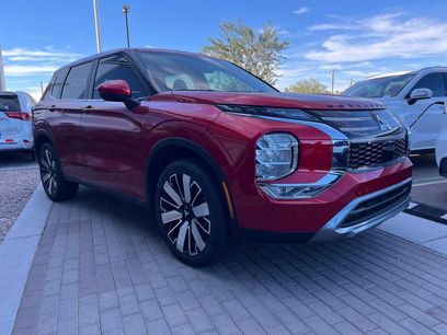 New 2025 Mitsubishi Outlander SE