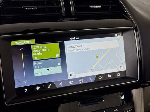 Used 2019 Jaguar F-PACE SVR image 13