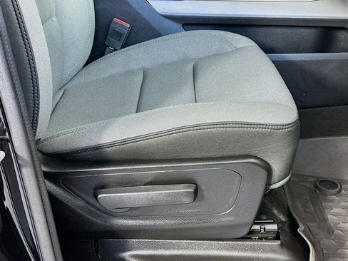 Used 2022 RAM 1500 Big Horn AWD/4WD image 21