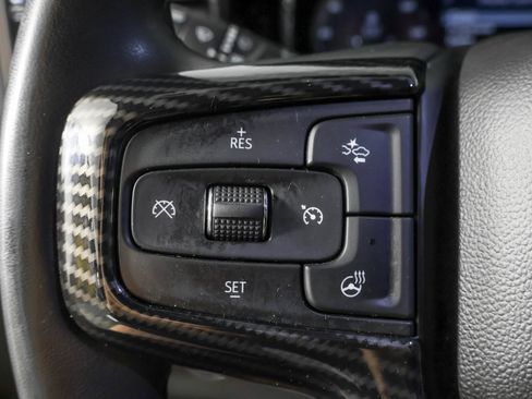 Used 2023 Chevrolet Silverado 1500 LT AWD/4WD image 27