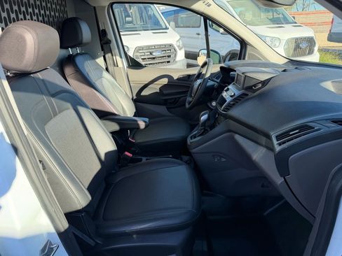 Used 2022 Ford Transit Connect XL image 13