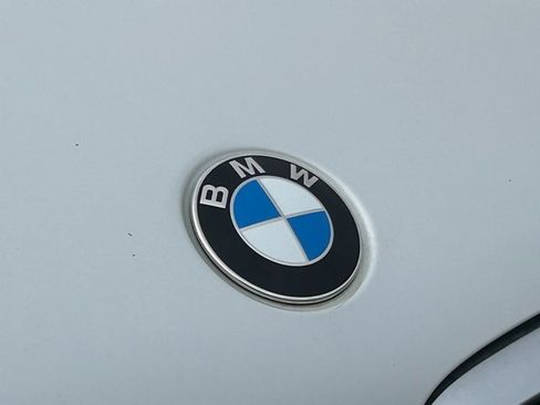 Used 2021 BMW X6 xDrive40i w/ Premium Package image 10