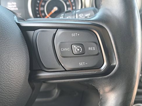 Used 2018 Jeep Wrangler Unlimited Sport S image 19