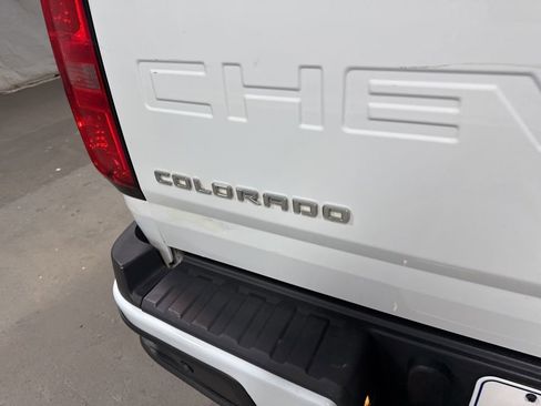 Used 2022 Chevrolet Colorado LT w/ Fleet Safety Package image 16