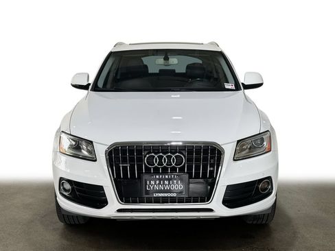 Used 2017 Audi Q5 2.0T Premium Plus w/ Technology Package AWD/4WD image 2