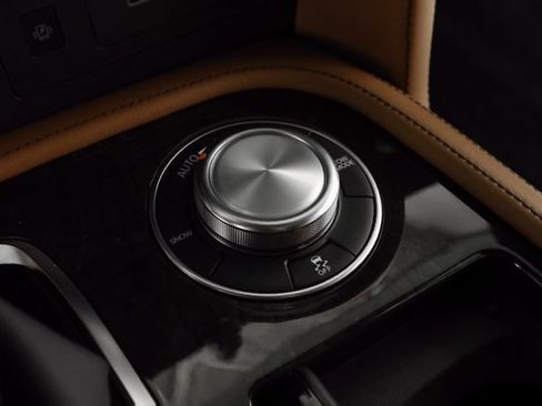 Used 2024 INFINITI QX80 Sensory AWD/4WD image 37