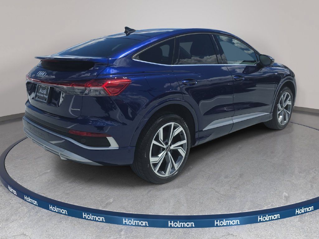 Used 2023 Audi Q4 e-tron Prestige AWD/4WD image 6