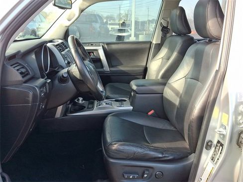 Used 2011 Toyota 4Runner Limited image 10