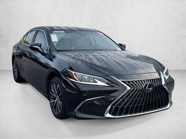 Used 2025 Lexus ES 350 w/ Premium Package FWD image 3