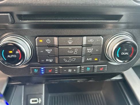 Used 2018 Ford F150 Platinum w/ Technology Package AWD/4WD image 25
