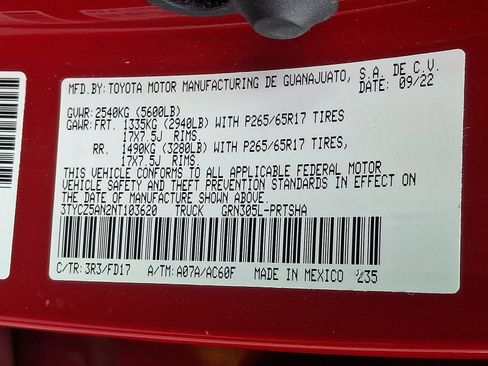 Used 2022 Toyota Tacoma TRD Sport w/ Technology Package image 28