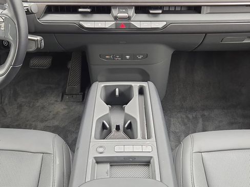 Used 2024 Kia EV9 Light Long Range image 16